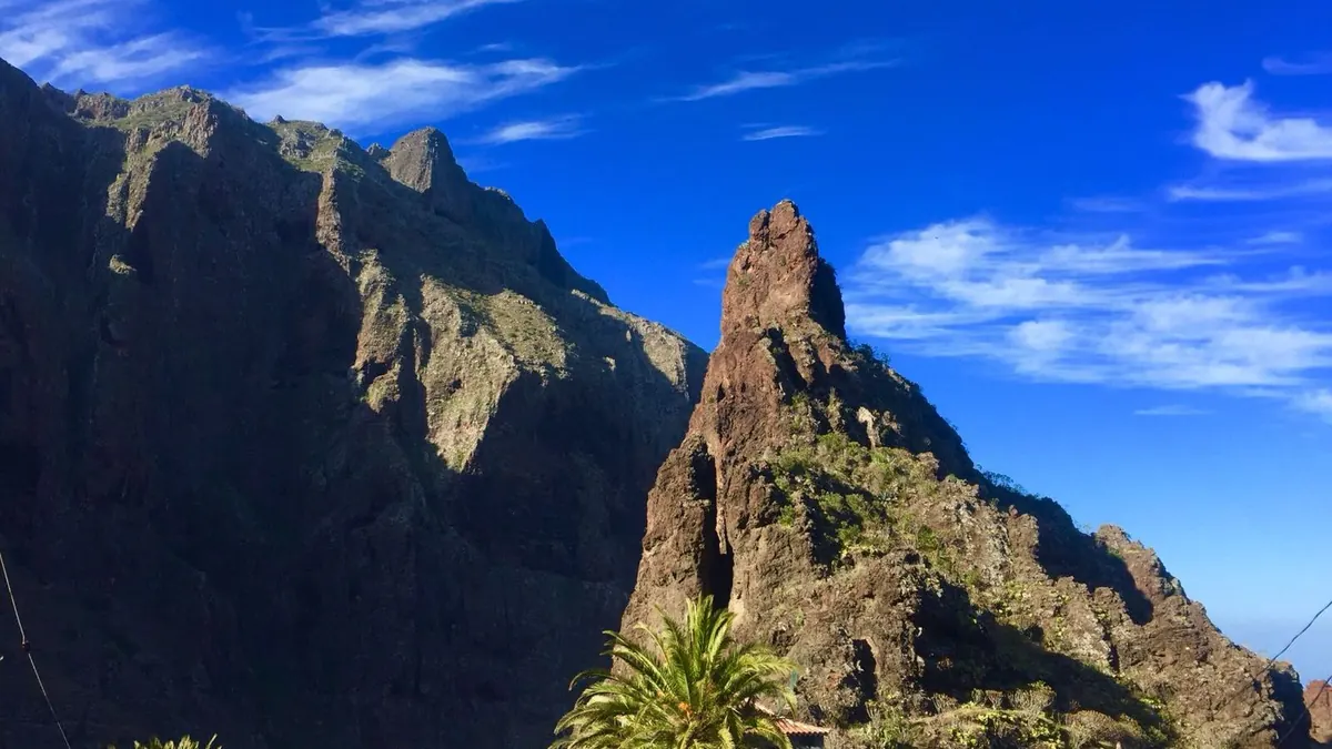 Roque Catana, en el Barranco de Masca