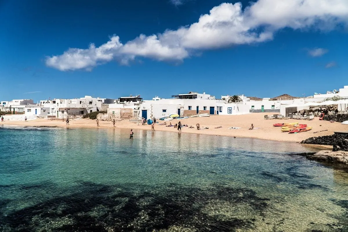 Caleta de Sebo, La Graciosa