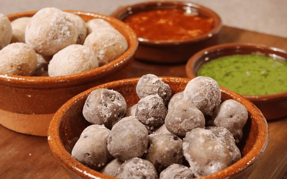 Pejines con papas arrugadas