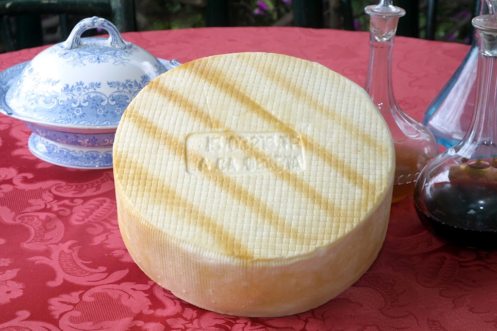 Cheese from La Palma, in Marca Canaria